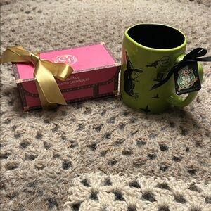 Set Wicked Elphaba Gift Set – Rae Dunn BAD WITCH Mug + 3-Pair Sock Set